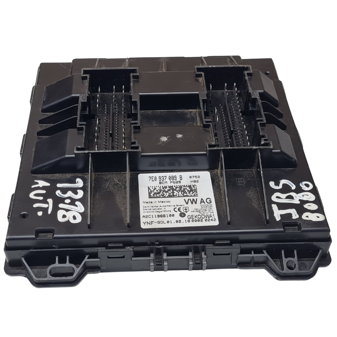 Módulo Conforto Central Amarok 2.0 3.0 2017 2020 7E0937089B