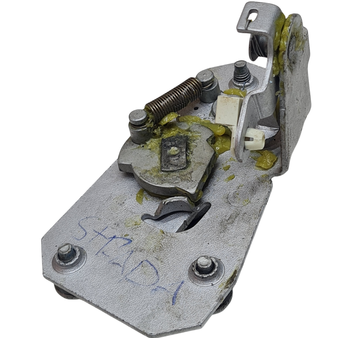 Fechadura Trava Tranca Tampa Traseira Saveiro Direito 2020 2026 5U7827506A